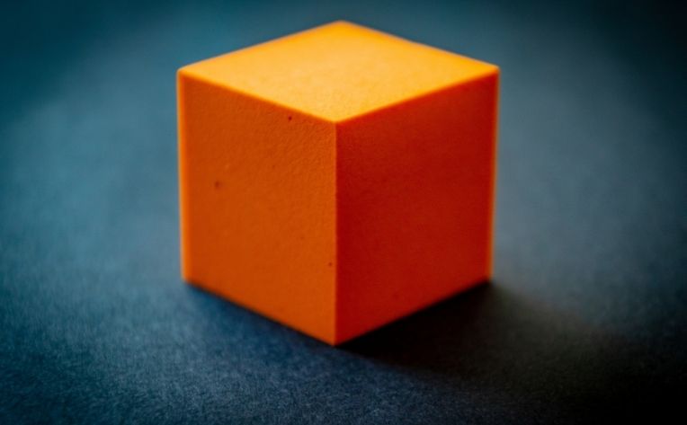 مادة تشبه الإسفنج للسجاد